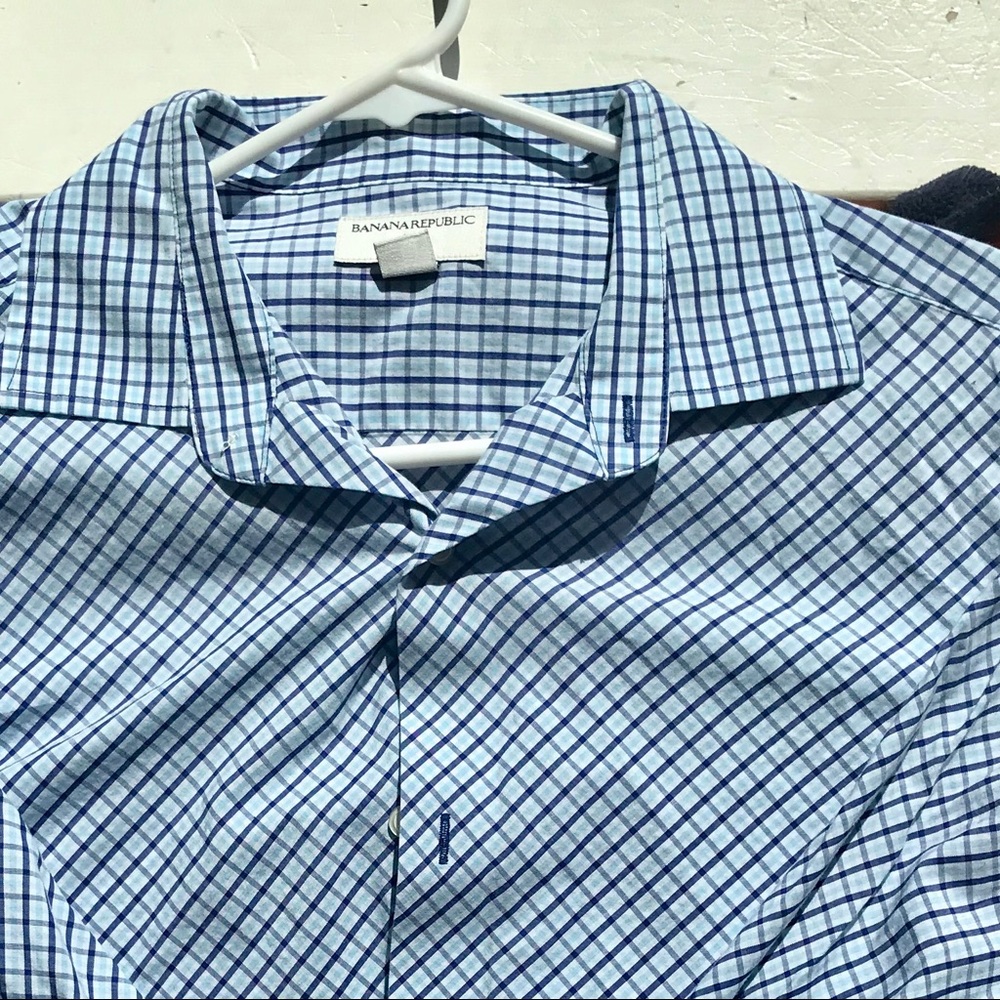 Banana Republic (16 - 16 1/2) Slim Fit
